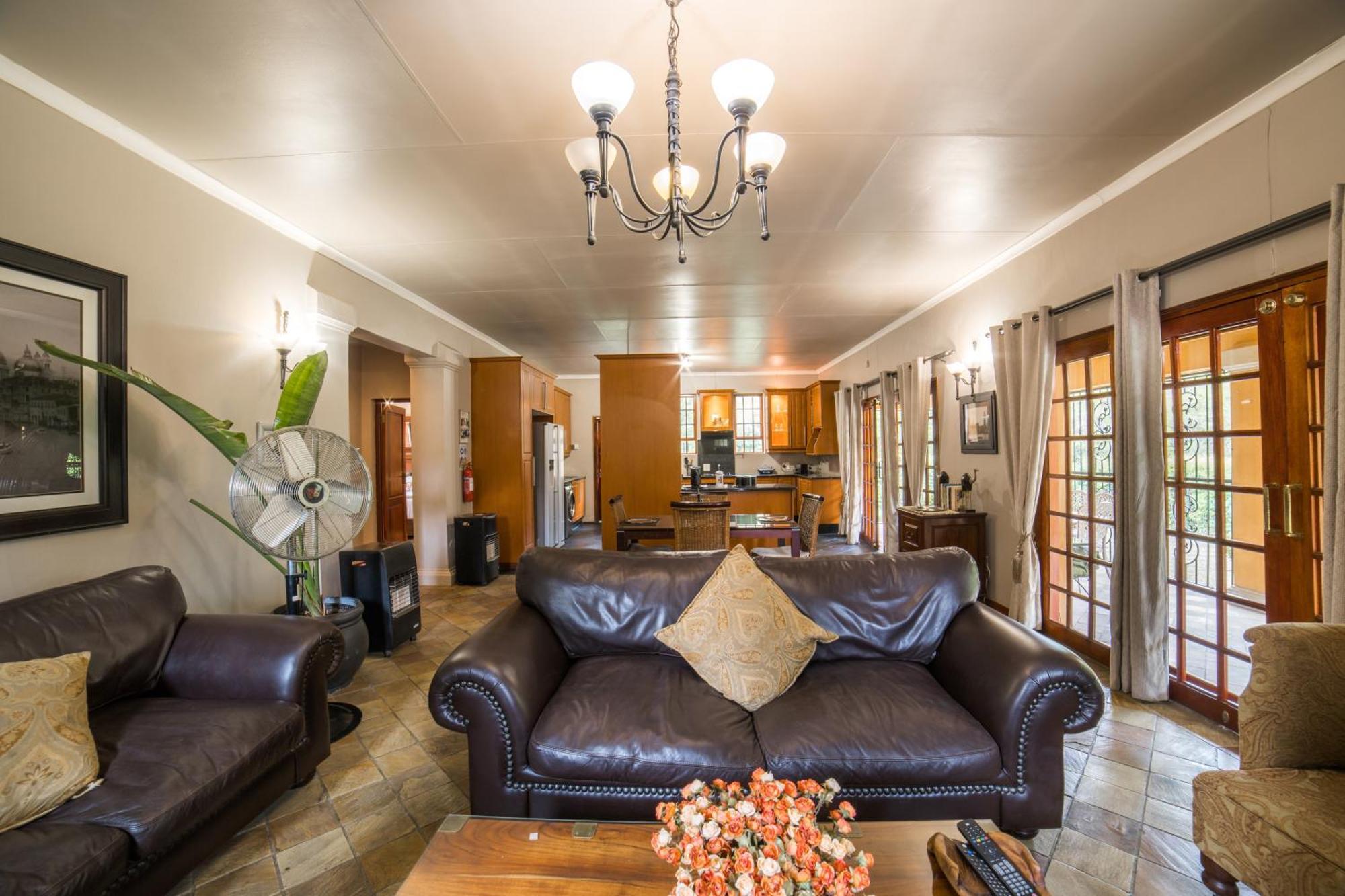 Tuareg Guest House Midrand Buitenkant foto