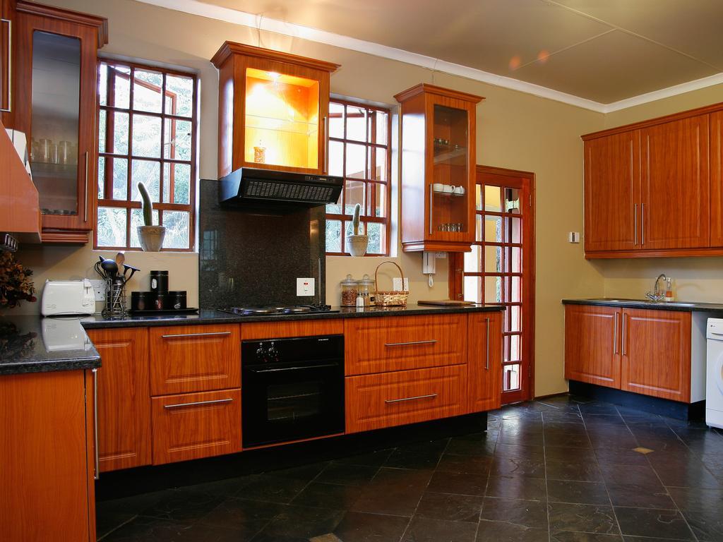 Tuareg Guest House Midrand Buitenkant foto